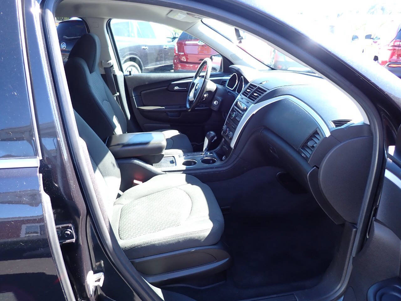 Used 2010 Chevrolet Traverse LT w/ Personal Connectivity Package AWD/4WD image 10