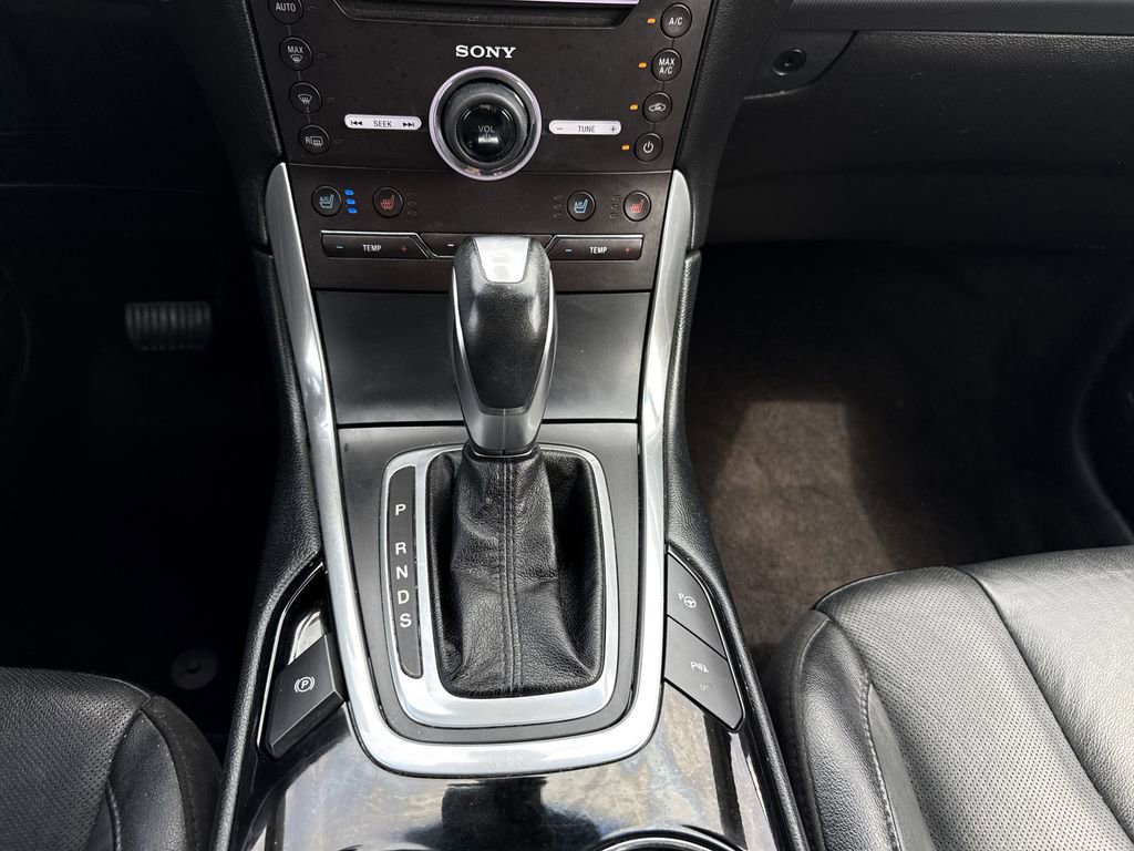Used 2016 Ford Edge Titanium w/ Equipment Group 302A AWD/4WD image 29