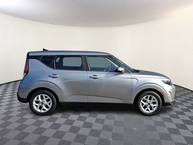 Certified 2023 Kia Soul S FWD image 9