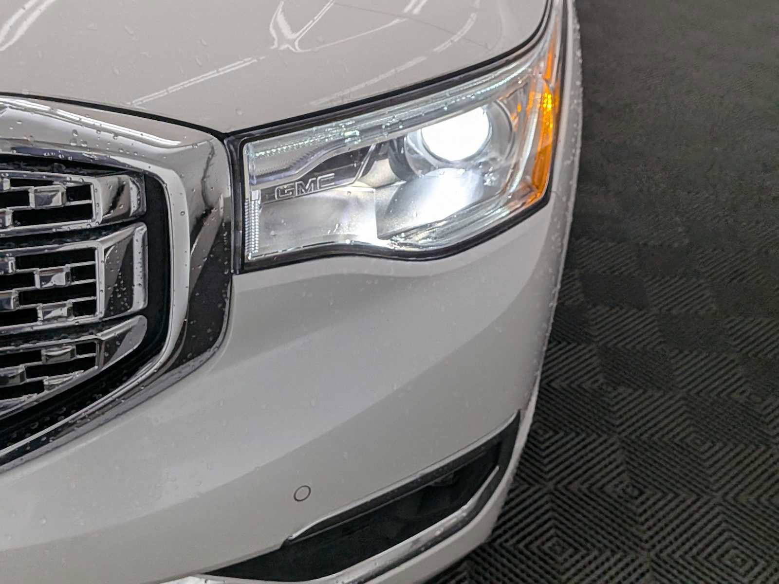 Used 2017 GMC Acadia Denali w/ Technology Package image 10