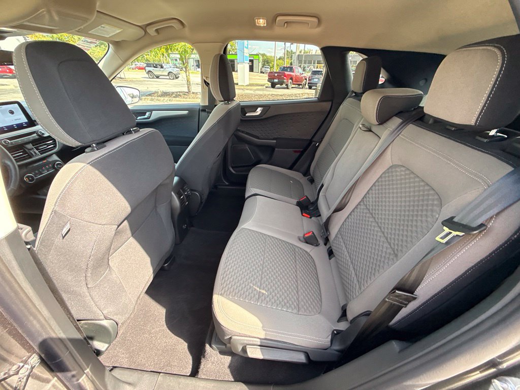 Used 2020 Ford Escape SE Sport FWD image 28