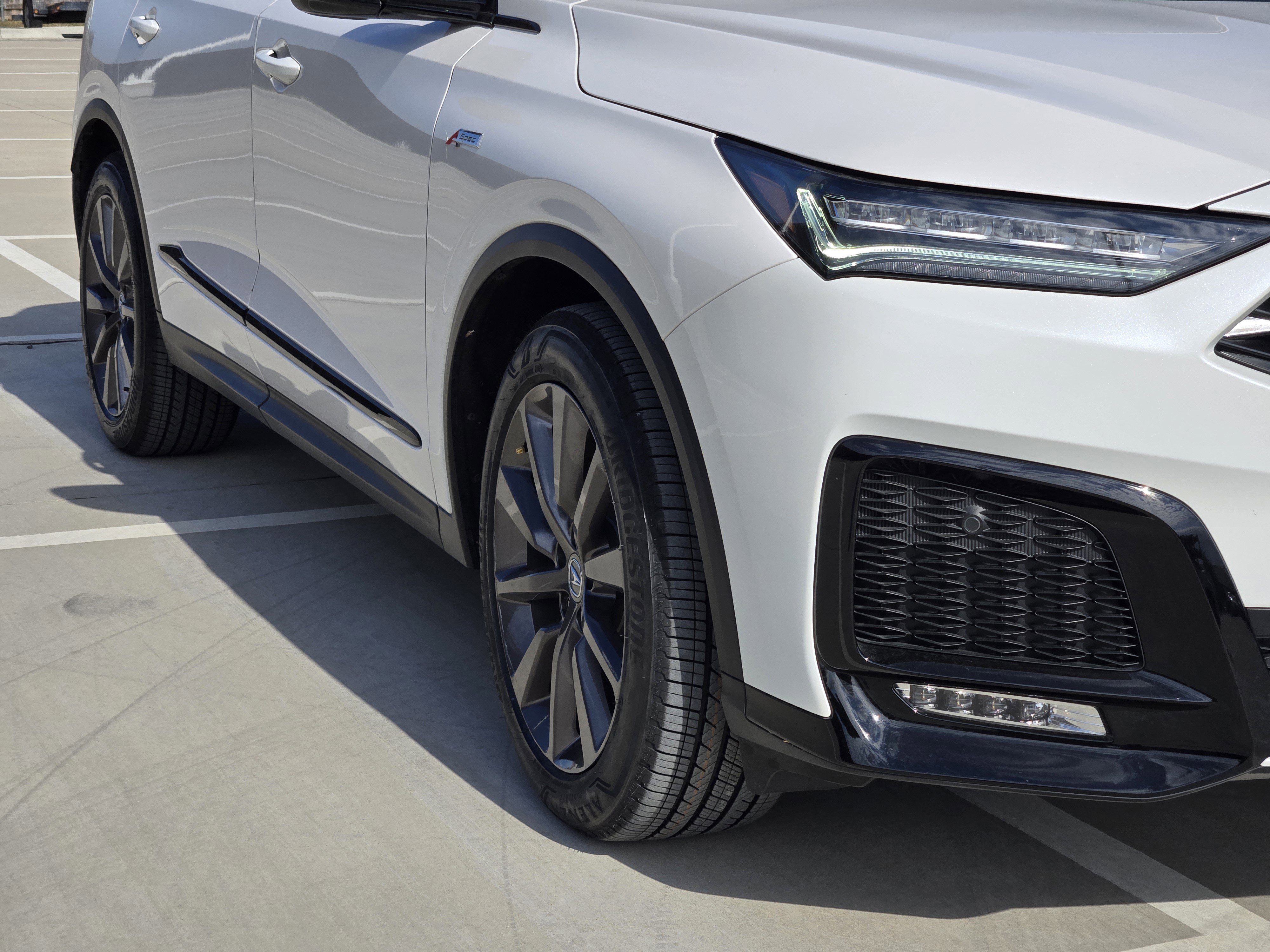 Used 2026 Acura MDX A-Spec image 11