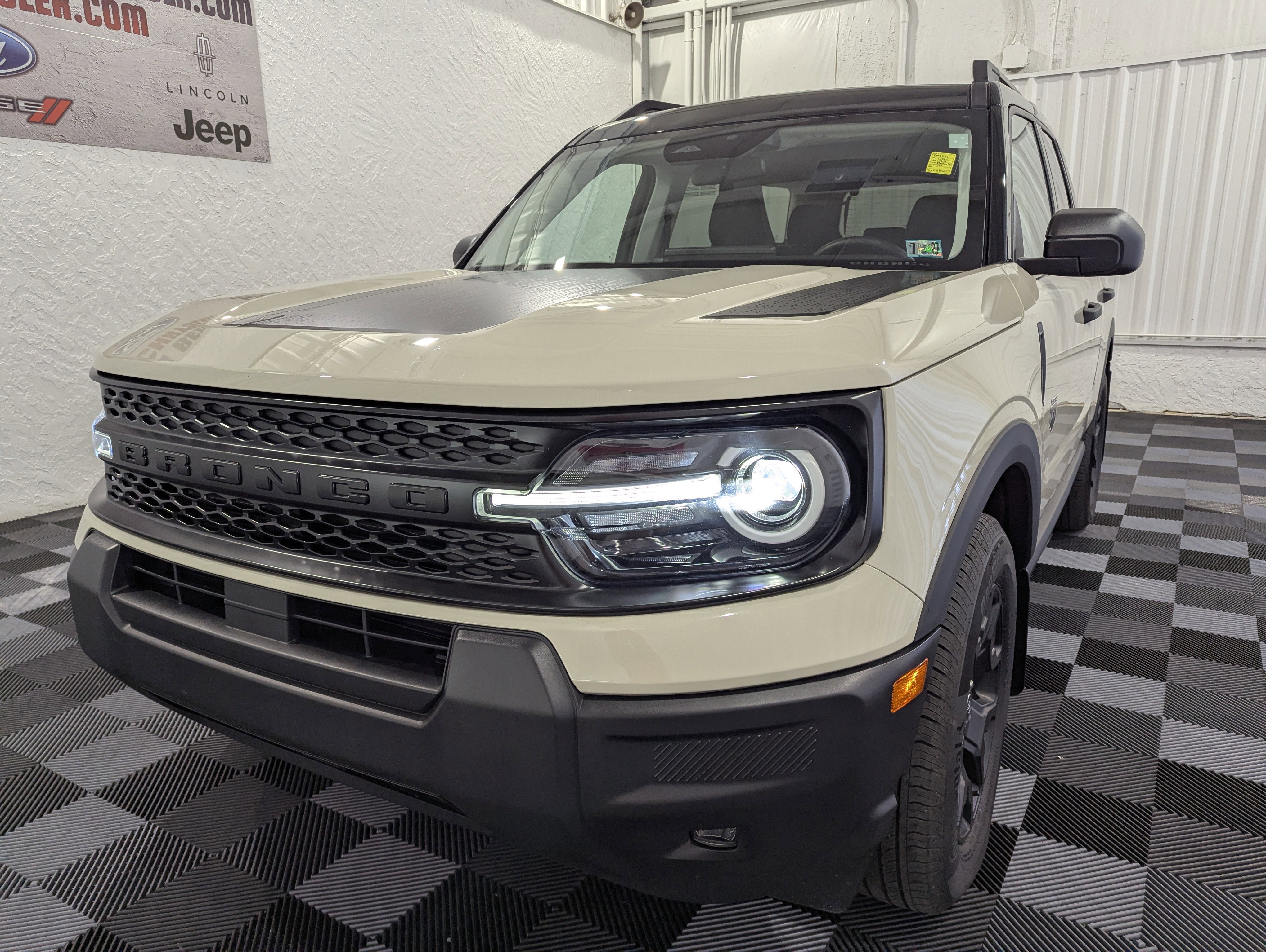 Used 2025 Ford Bronco Sport Big Bend w/ Convenience Package AWD/4WD image 4