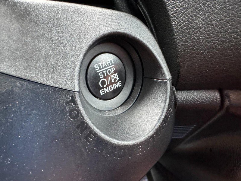 Used 2015 Jeep Renegade Trailhawk w/ Cold Weather Group image 21