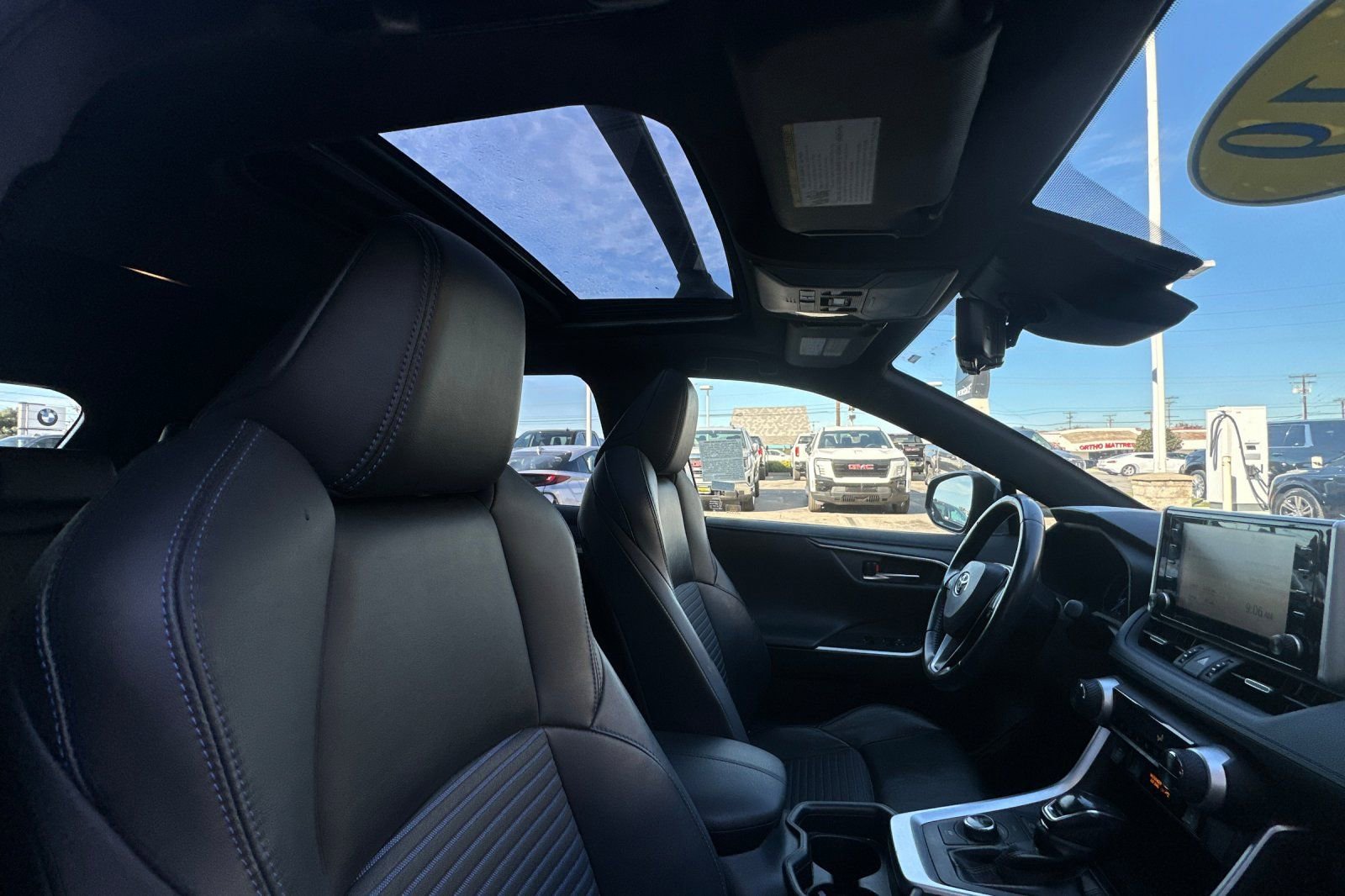 Used 2019 Toyota RAV4 XSE w/ XSE Weather Package image 21