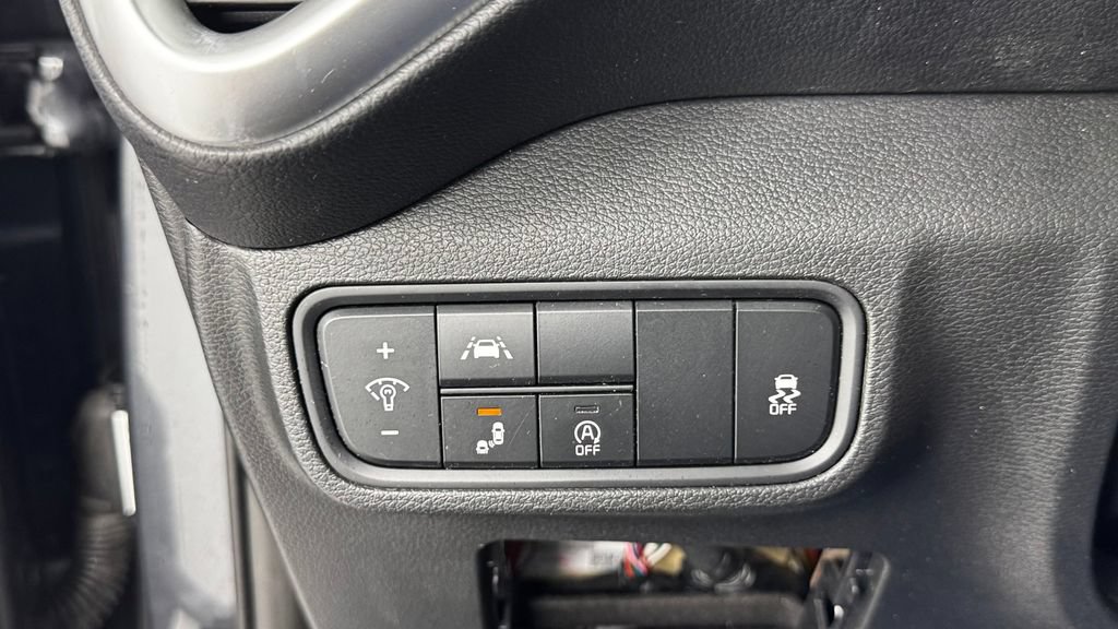 Used 2022 Kia Soul LX w/ Technology Package FWD image 32