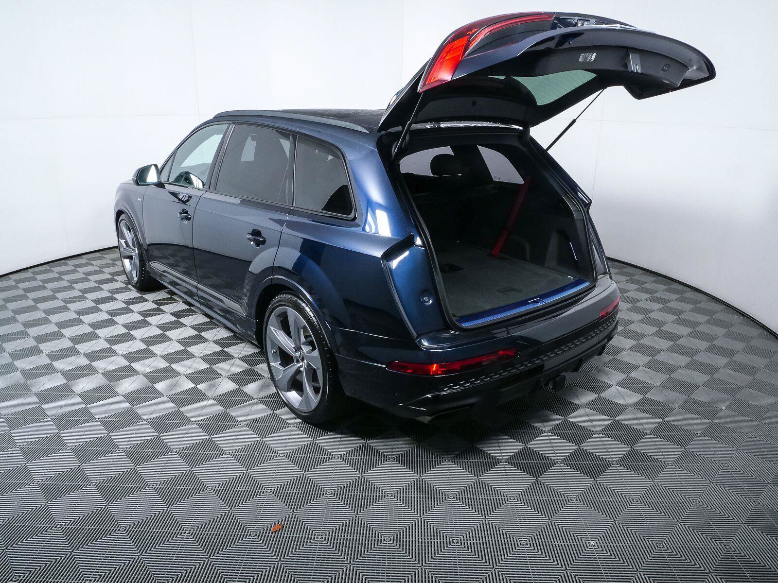 New 2026 Audi Q7 3.0T Prestige AWD/4WD image 30