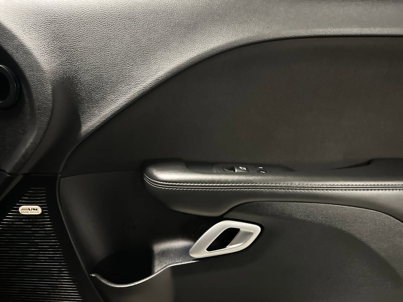 Used 2023 Dodge Challenger SXT image 21