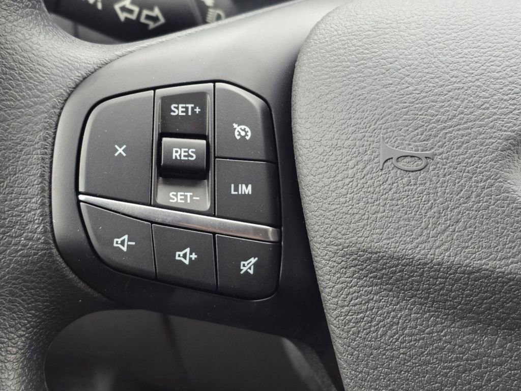 Used 2024 Ford E-Transit 148 High Roof image 12