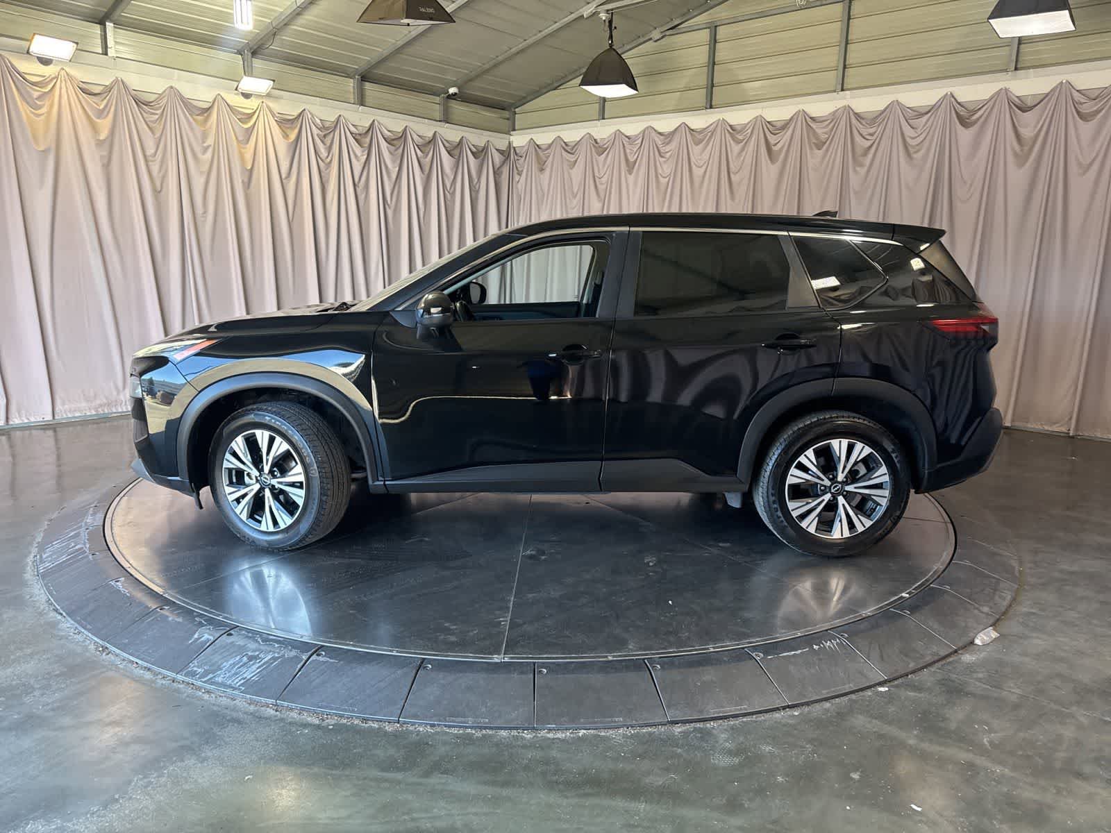 Used 2022 Nissan Rogue SV AWD/4WD image 8