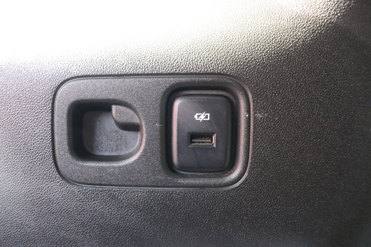 Used 2023 GMC Acadia SLT image 53