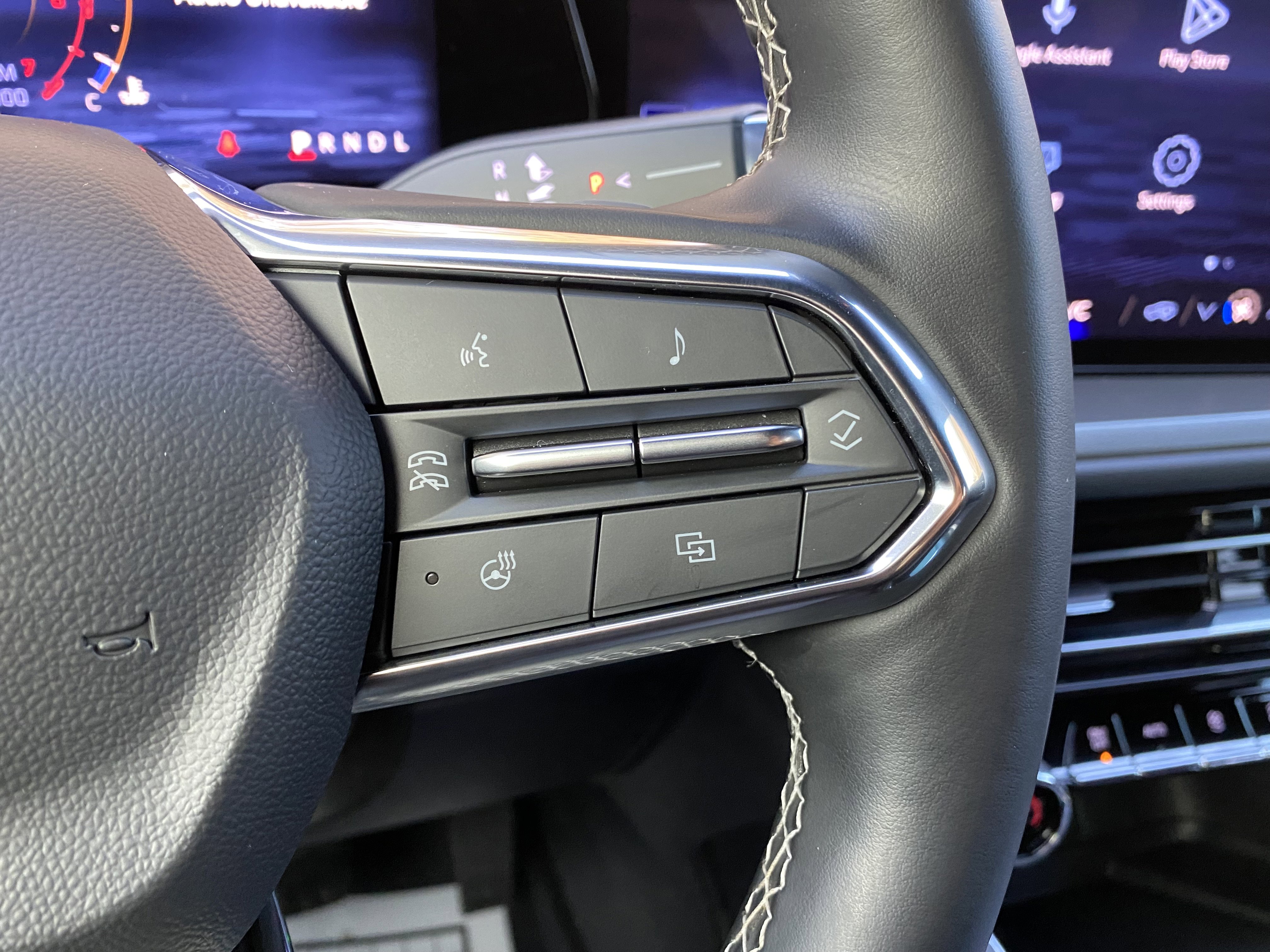 Used 2024 Chevrolet Traverse LT w/ Trailering Package image 20