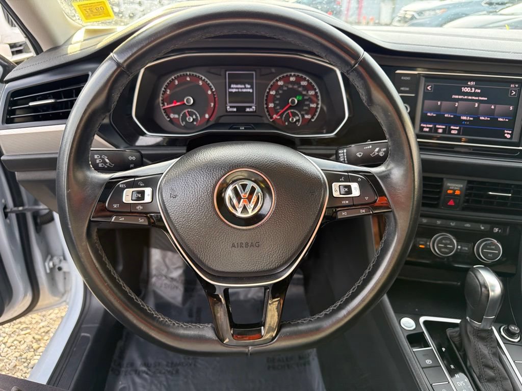 Used 2019 Volkswagen Jetta SE FWD image 33
