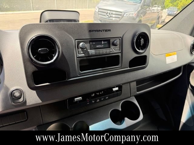 Used 2026 Mercedes-Benz Sprinter 2500 image 13
