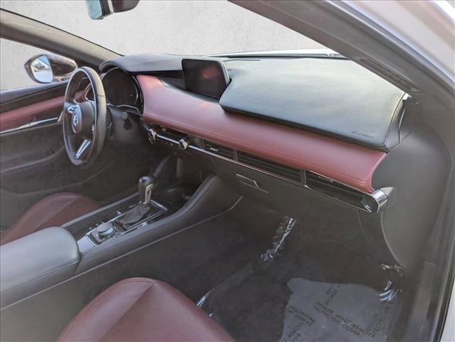 Used 2021 MAZDA MAZDA3 Hatchback w/Premium Plus Pkg image 19