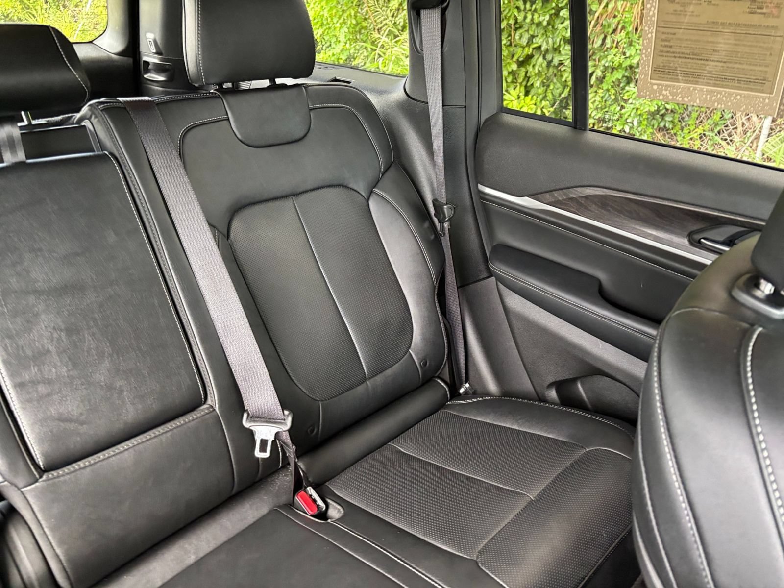 Used 2026 Jeep Grand Cherokee Limited AWD/4WD image 40