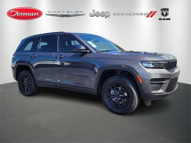 Used 2025 Jeep Grand Cherokee Altitude