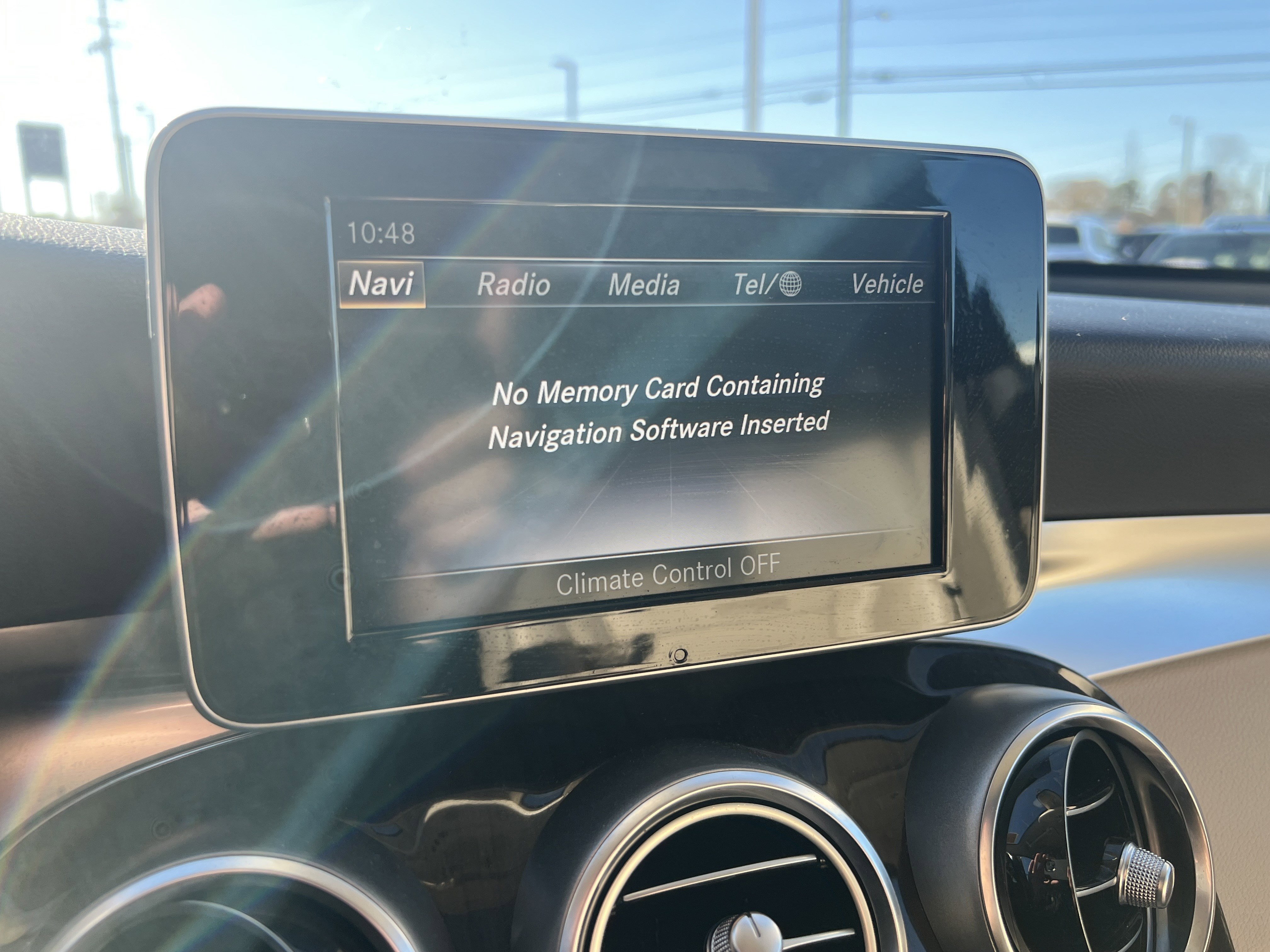 Certified 2019 Mercedes-Benz GLC 300 4MATIC w/ Premium Package image 29