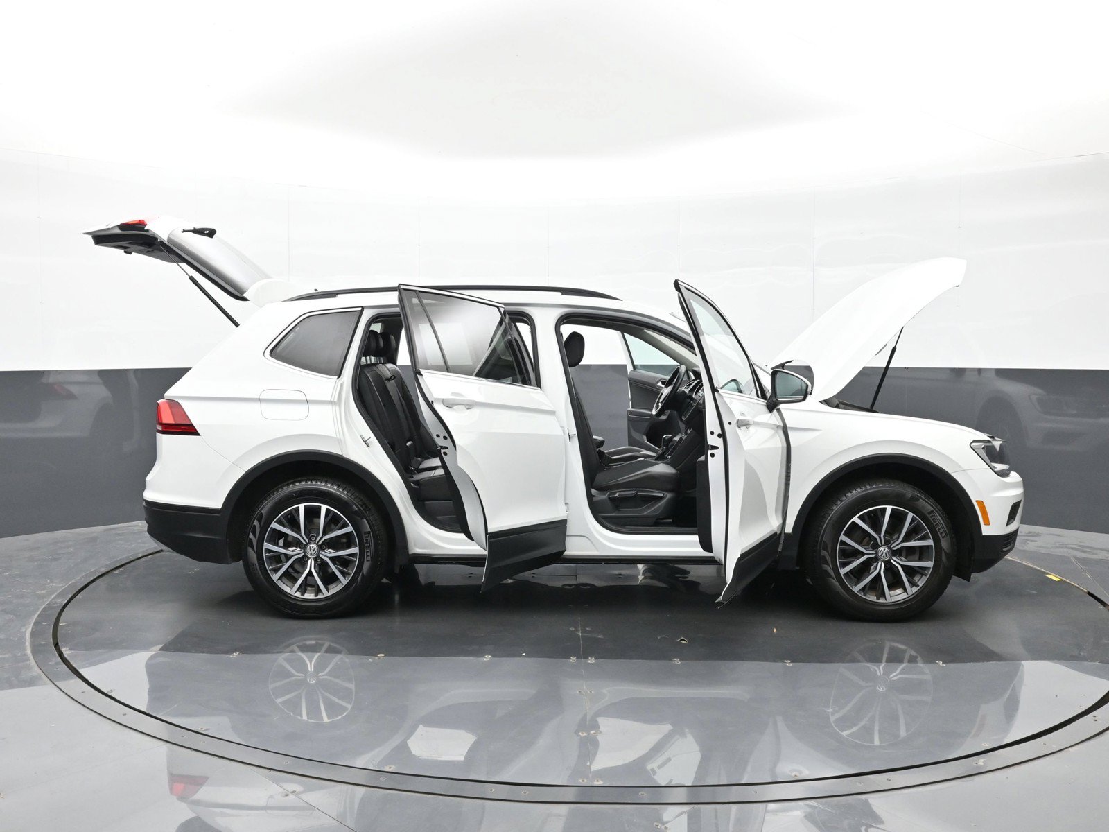 Used 2019 Volkswagen Tiguan SE w/ Panoramic Sunroof Package AWD/4WD image 47