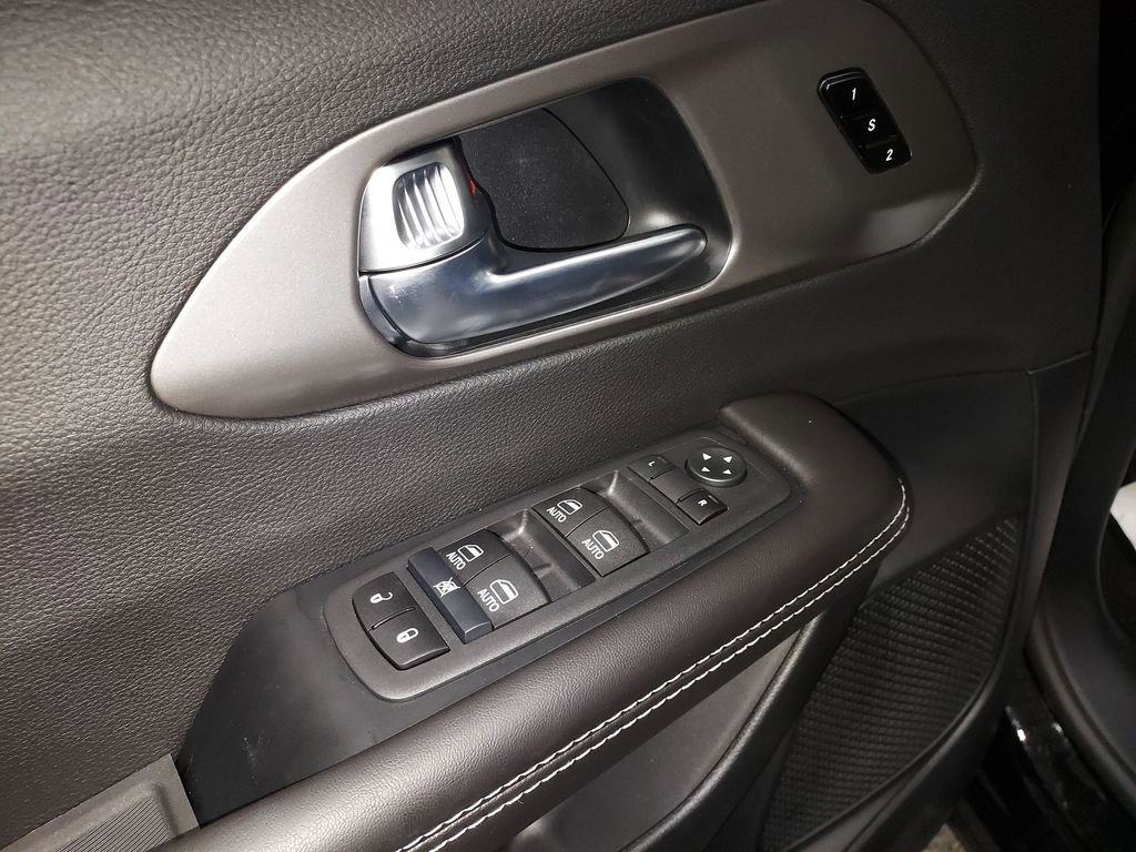 New 2026 Chrysler Pacifica Select w/ S Appearance Package image 19