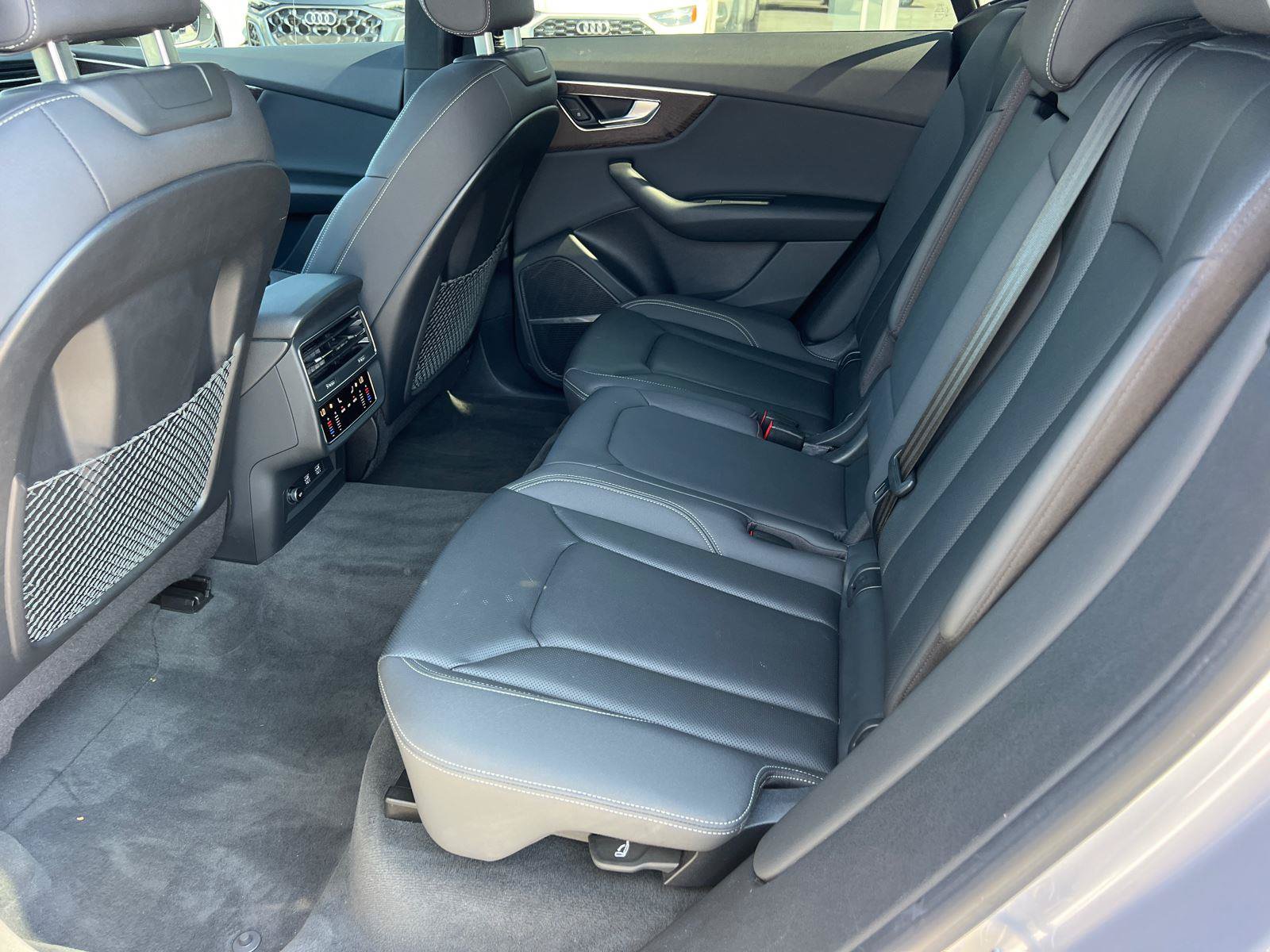 Used 2019 Audi Q8 Premium Plus AWD/4WD image 21