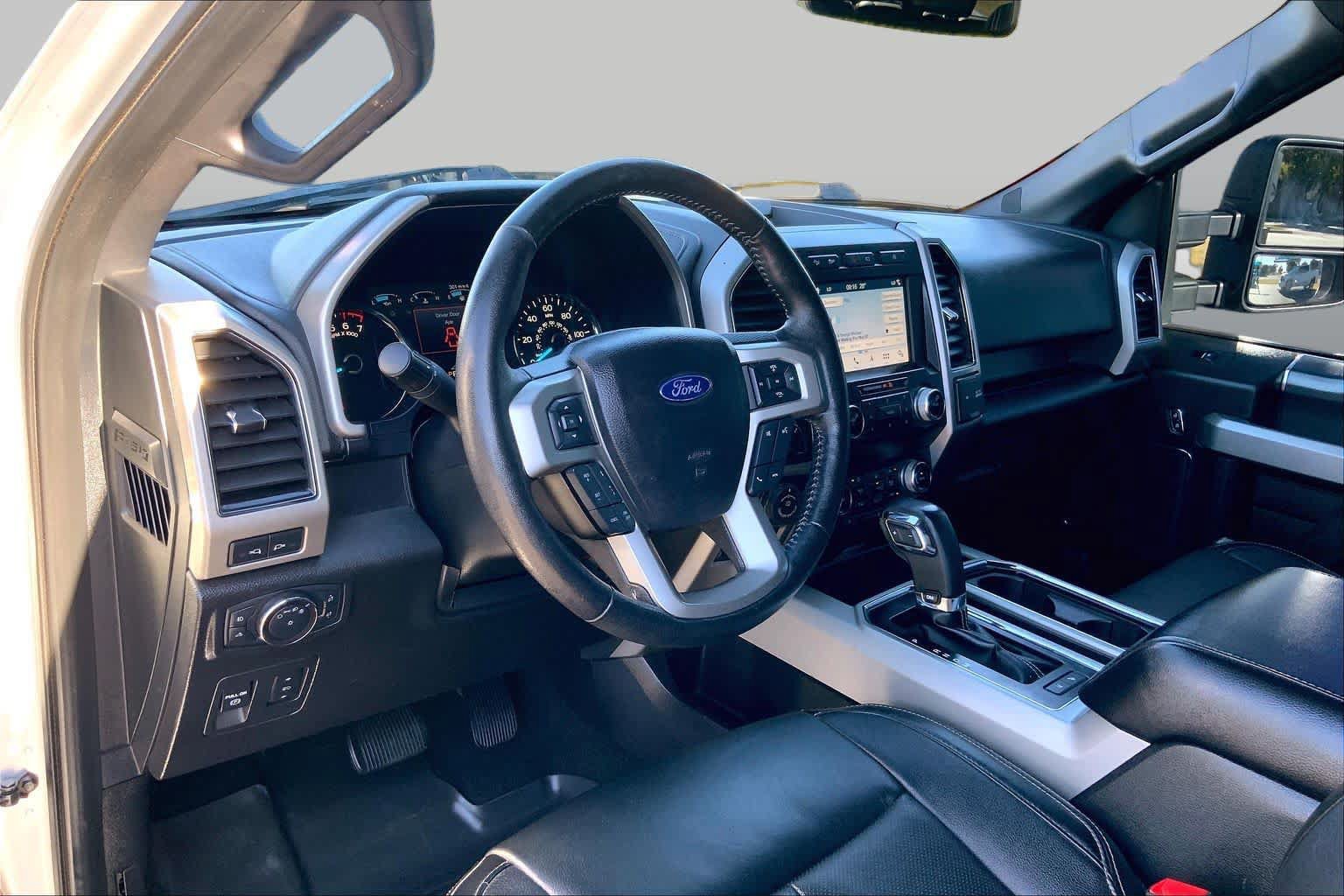 Used 2019 Ford F150 Lariat w/ Equipment Group 502A Luxury AWD/4WD image 18