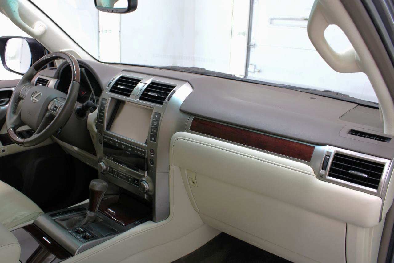 Used 2015 Lexus GX 460 w/ Premium Package AWD/4WD image 49