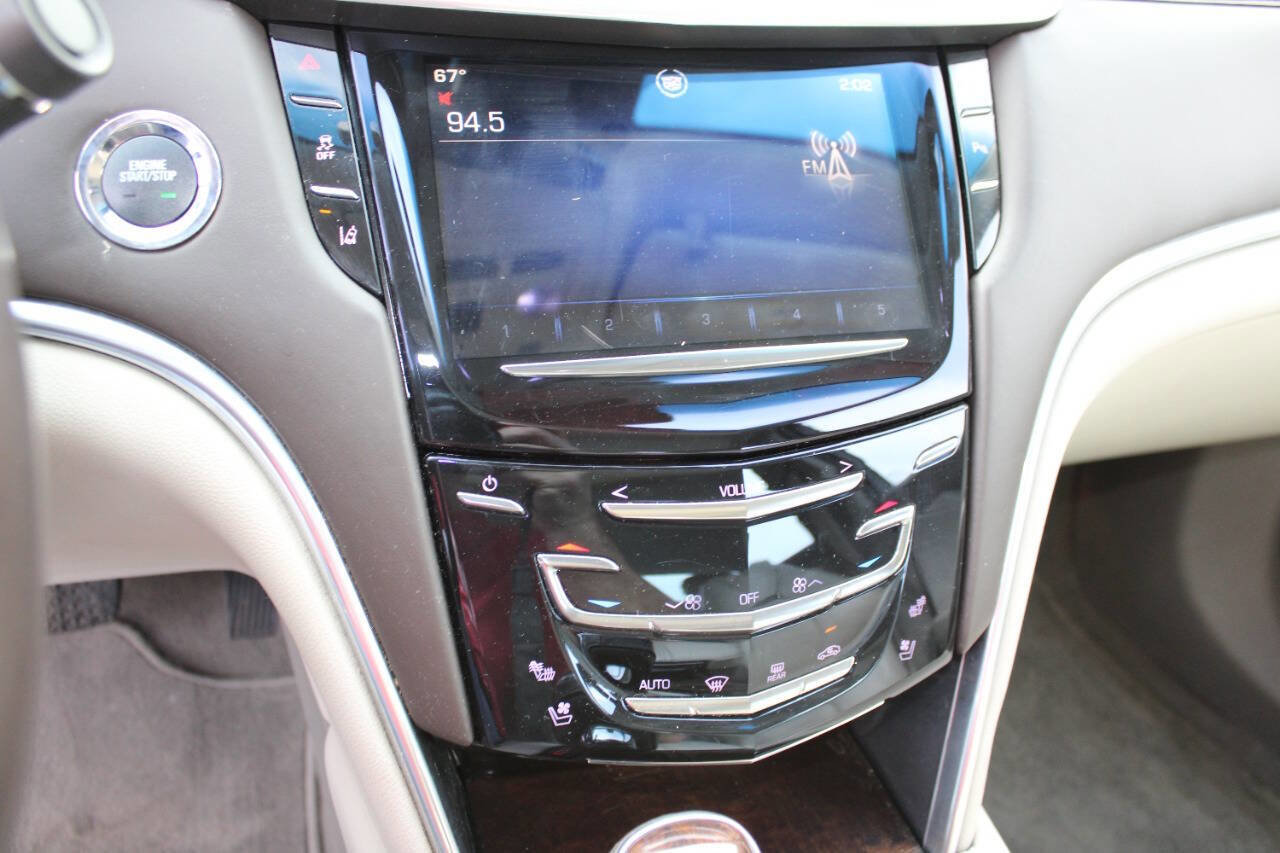 Used 2013 Cadillac XTS Platinum image 16