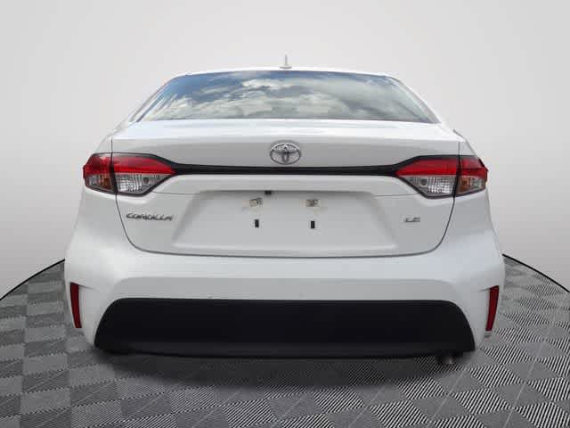 Used 2024 Toyota Corolla LE FWD image 3