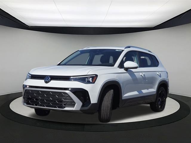 New 2025 Volkswagen Taos SE image 3