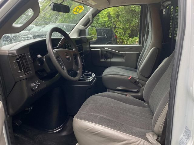 Used 2022 GMC Savana 2500 w/ Driver Convenience Package RWD image 9