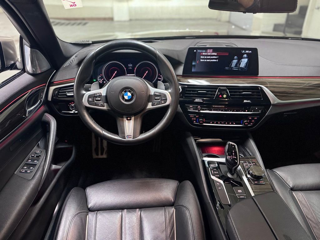 Used 2018 BMW M550i xDrive w/ Dynamic Handling Package image 13