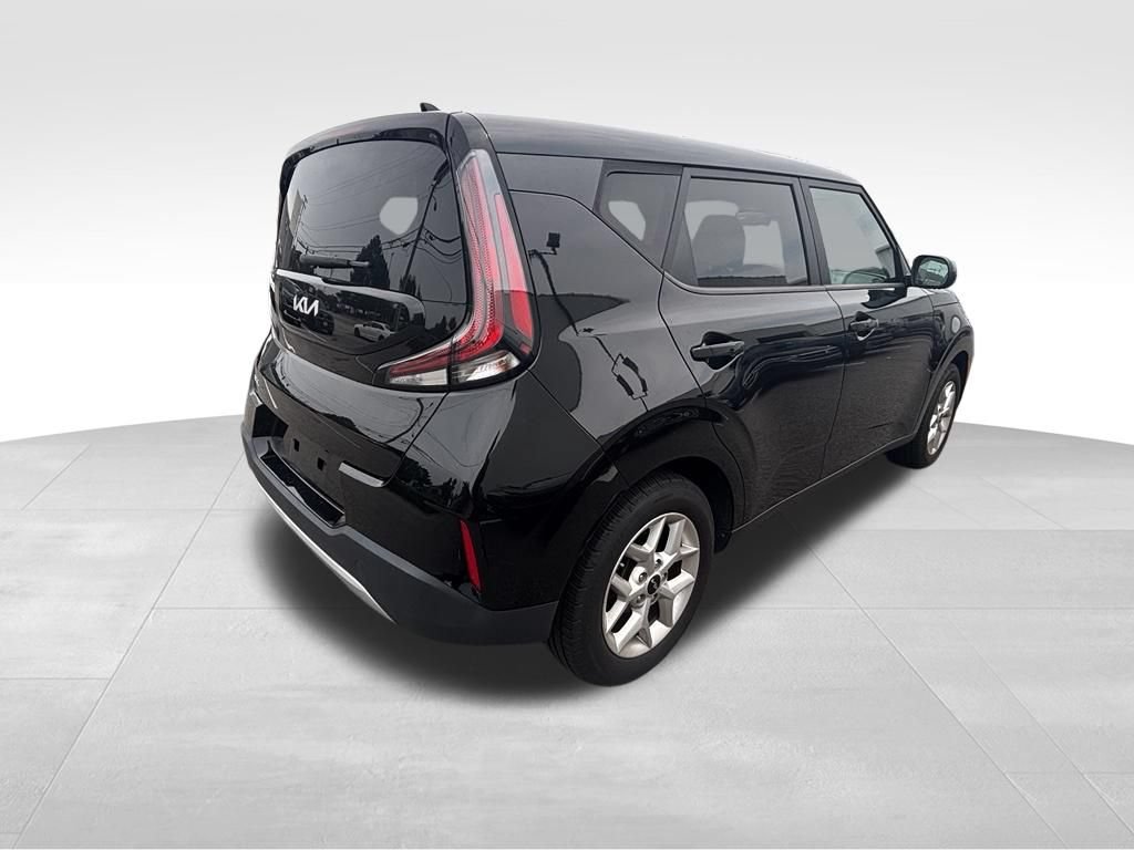 Used 2023 Kia Soul S FWD image 8