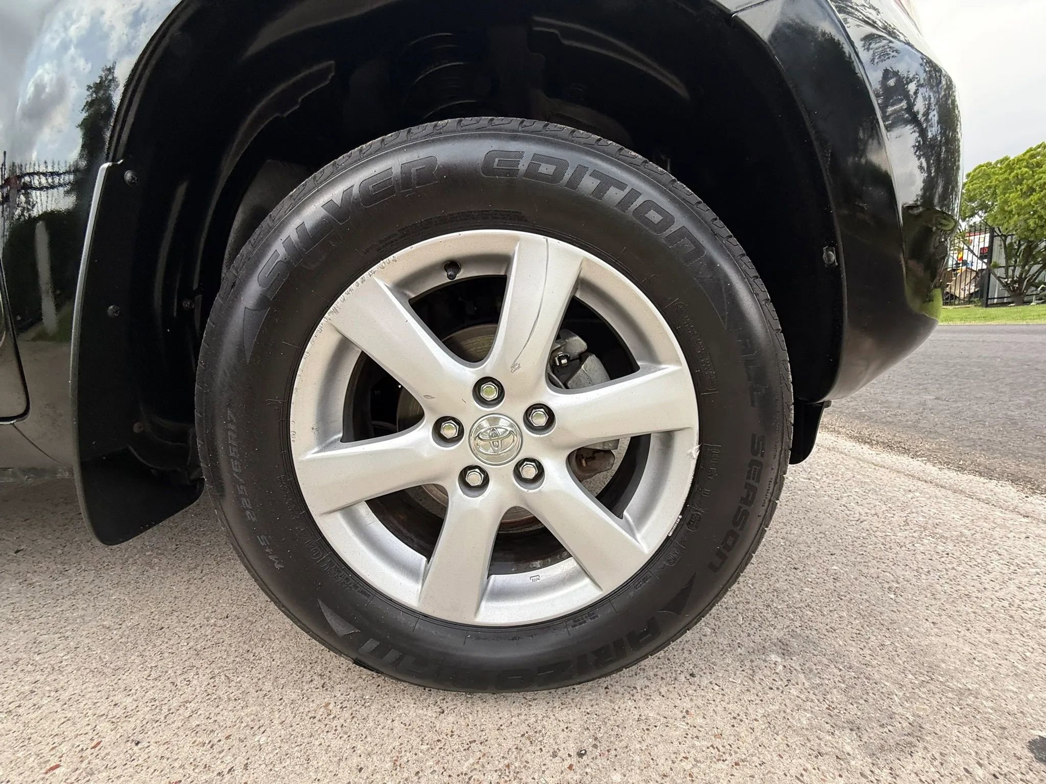 Used 2007 Toyota RAV4 Limited FWD image 26