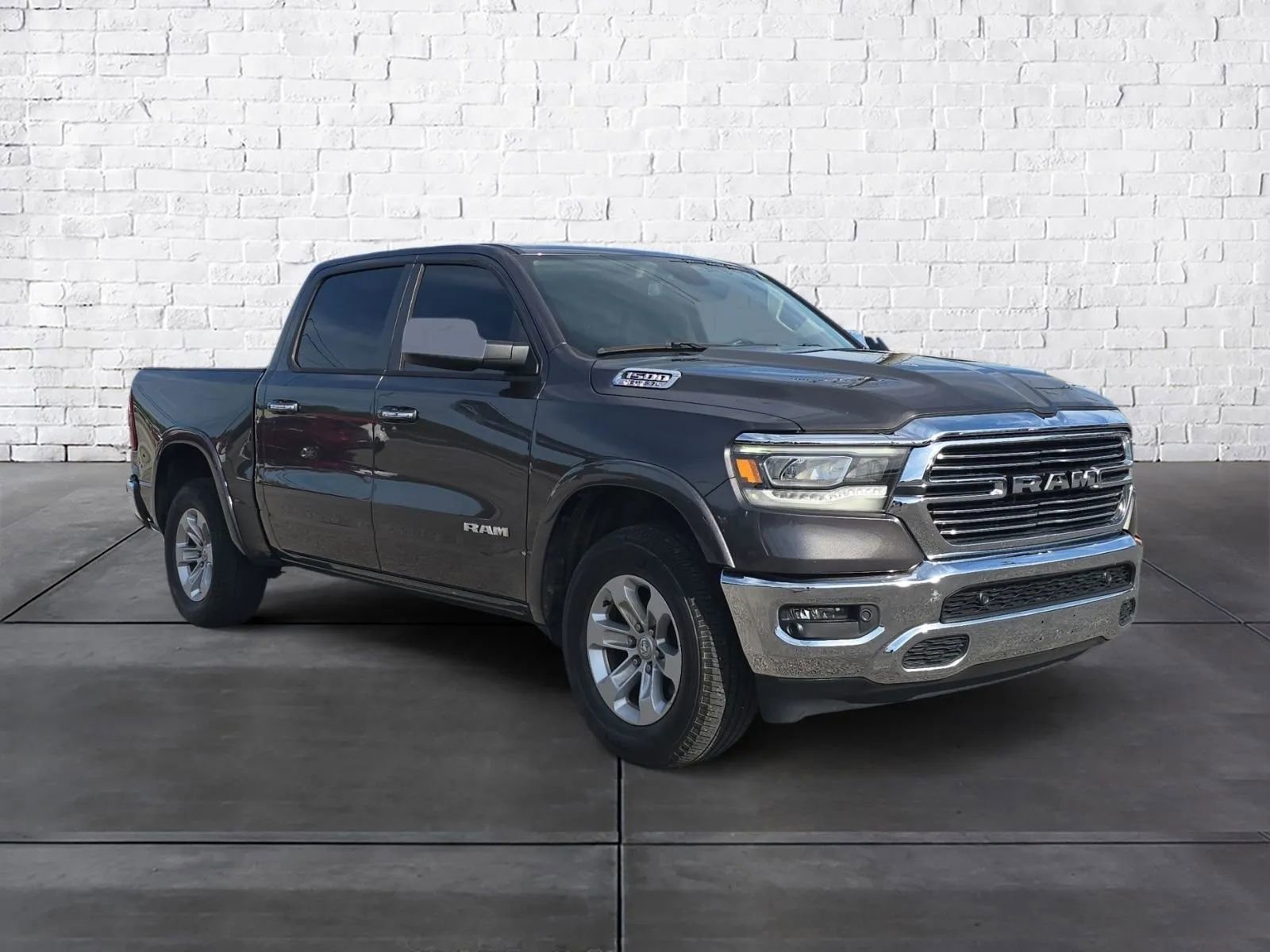 Used 2020 RAM 1500 Laramie image 2
