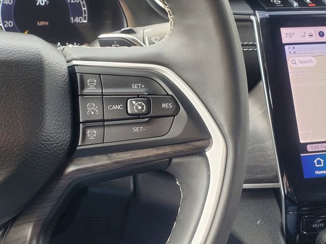 Used 2023 Jeep Grand Cherokee L Limited AWD/4WD image 12