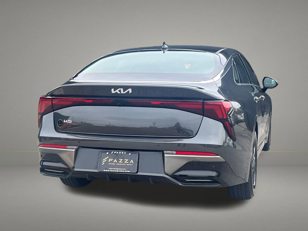 Used 2025 Kia K5 LXS FWD image 5