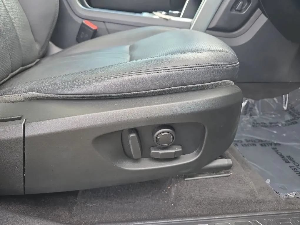 Used 2019 Land Rover Discovery Sport HSE AWD/4WD image 51