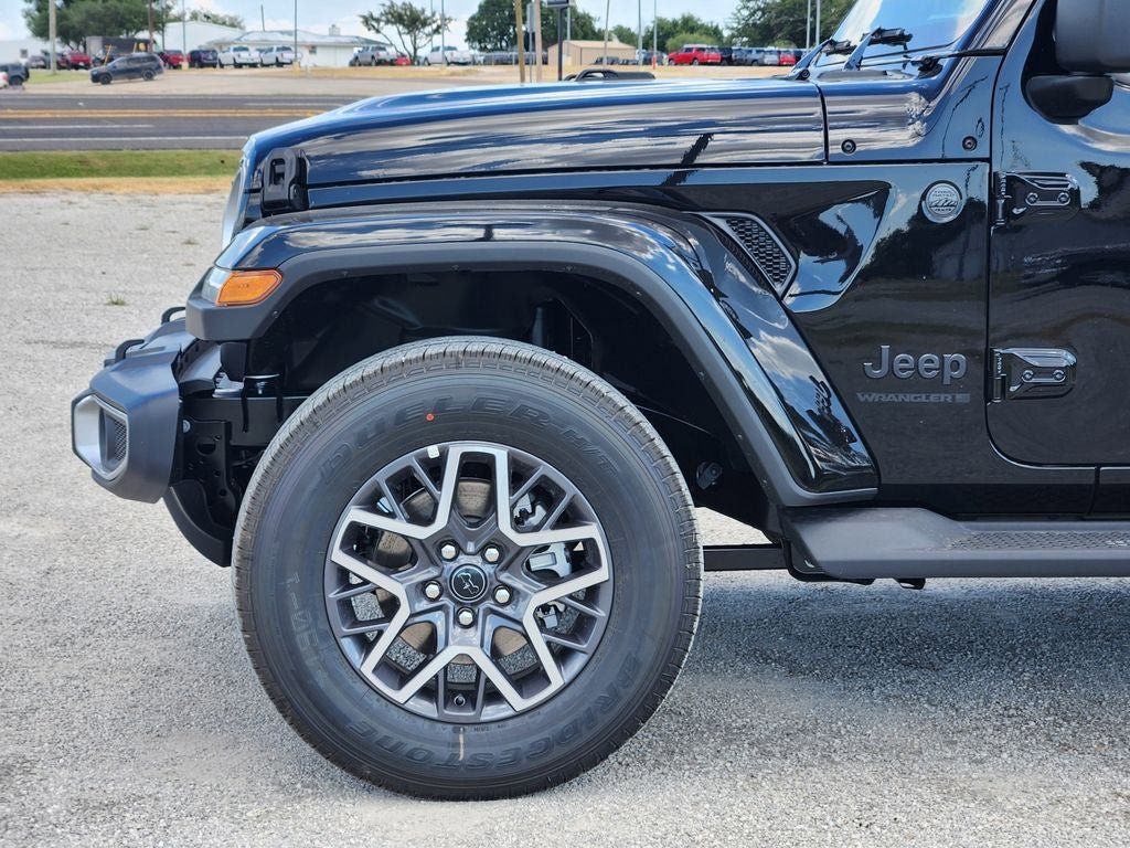 New 2025 Jeep Wrangler Unlimited Sahara AWD/4WD image 5