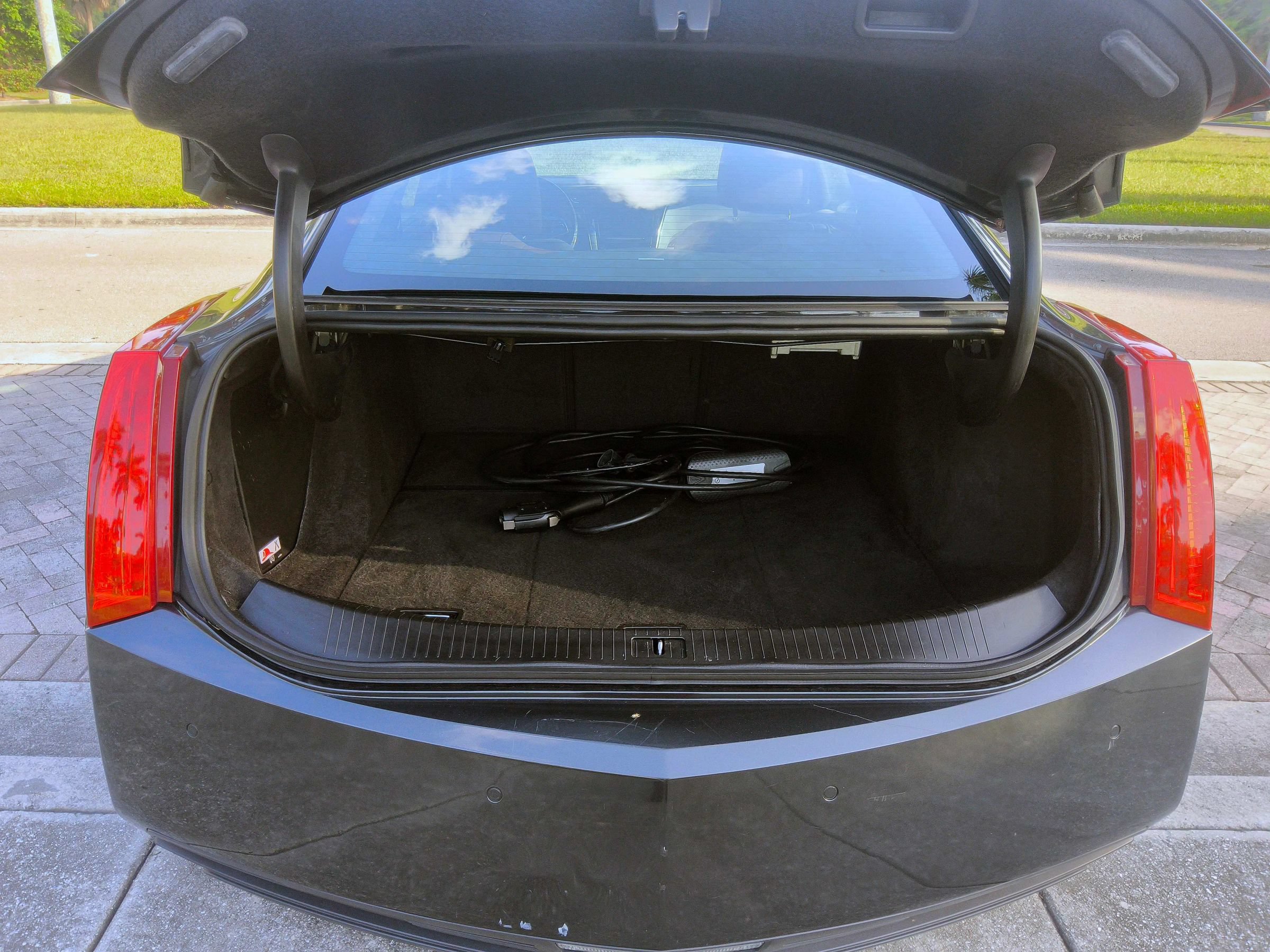 Used 2016 Cadillac ELR FWD image 41