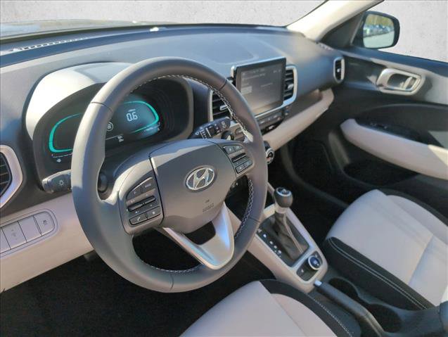 New 2026 Hyundai Venue SEL video 3