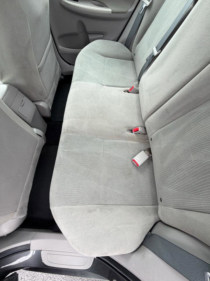 Used 2013 Toyota Corolla LE image 13