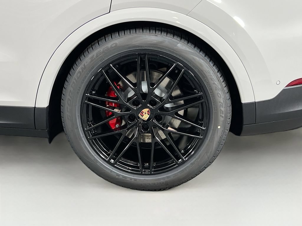 New 2026 Porsche Cayenne S AWD/4WD image 33