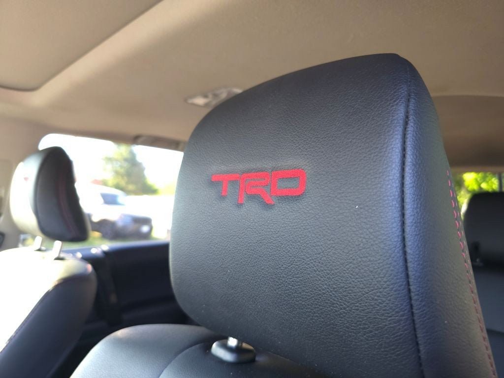 Used 2024 Toyota 4Runner TRD Off-Road Premium w/ Moonroof Package AWD/4WD image 15
