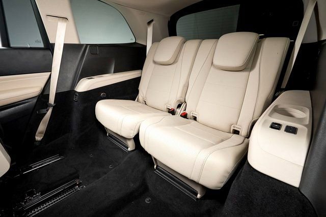 Used 2022 Mercedes-Benz GLS 450 4MATIC image 26