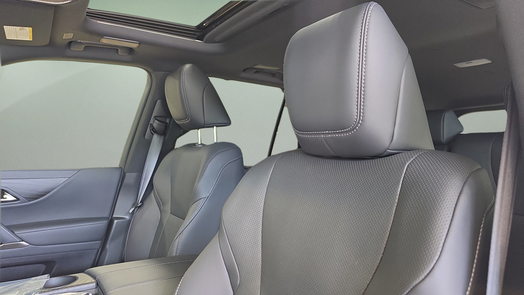 New 2026 Lexus LX 600 4WD w/ Accessory Package (2T) image 16