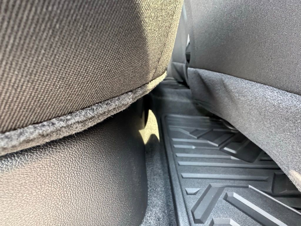 Used 2025 Chevrolet Colorado Trail Boss AWD/4WD image 29