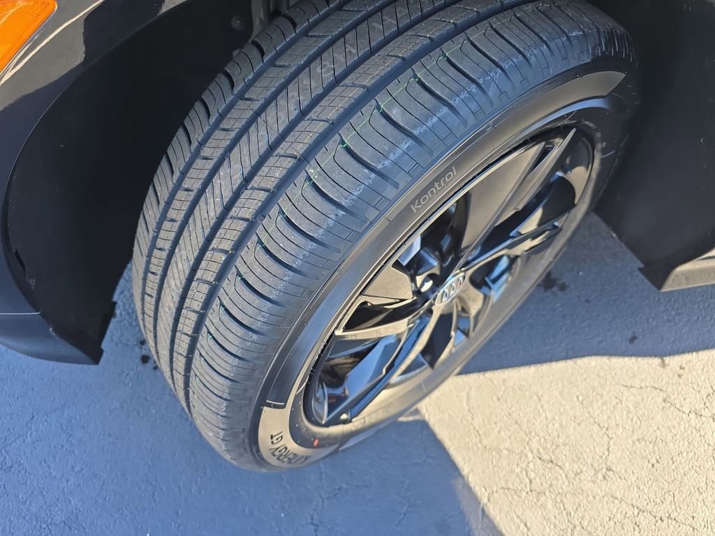 Used 2024 Buick Encore GX Sport Touring w/ Comfort Package image 34