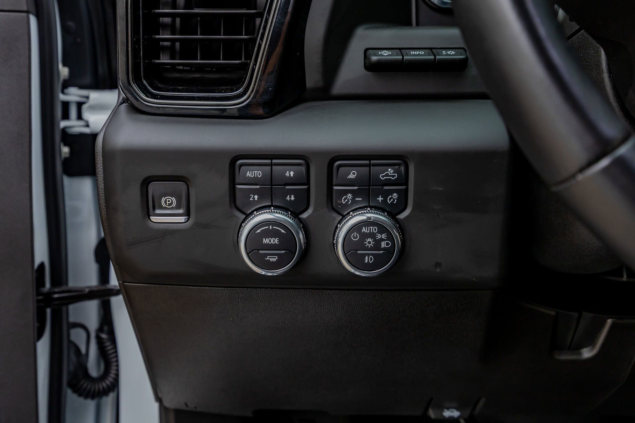 Used 2025 GMC Sierra 2500 AT4X w/ AT4X AEV Edition AWD/4WD image 22