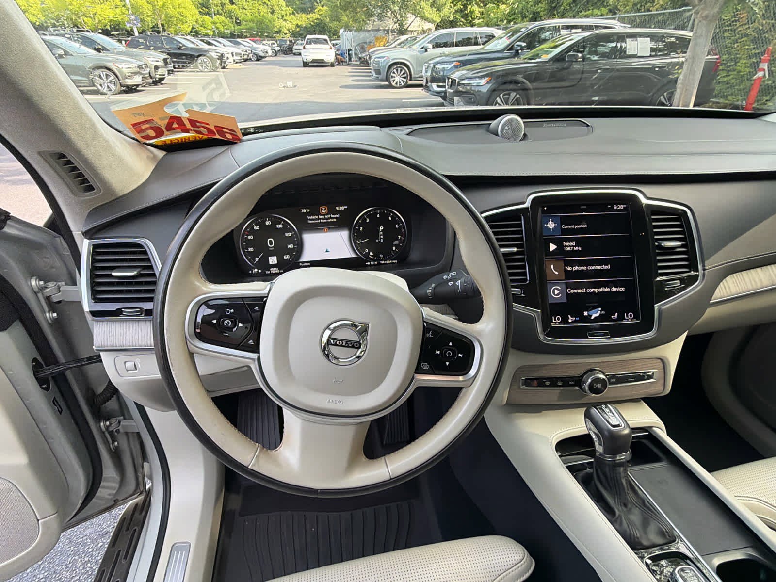 Used 2022 Volvo XC90 T6 Inscription w/ Lounge Package AWD/4WD image 27